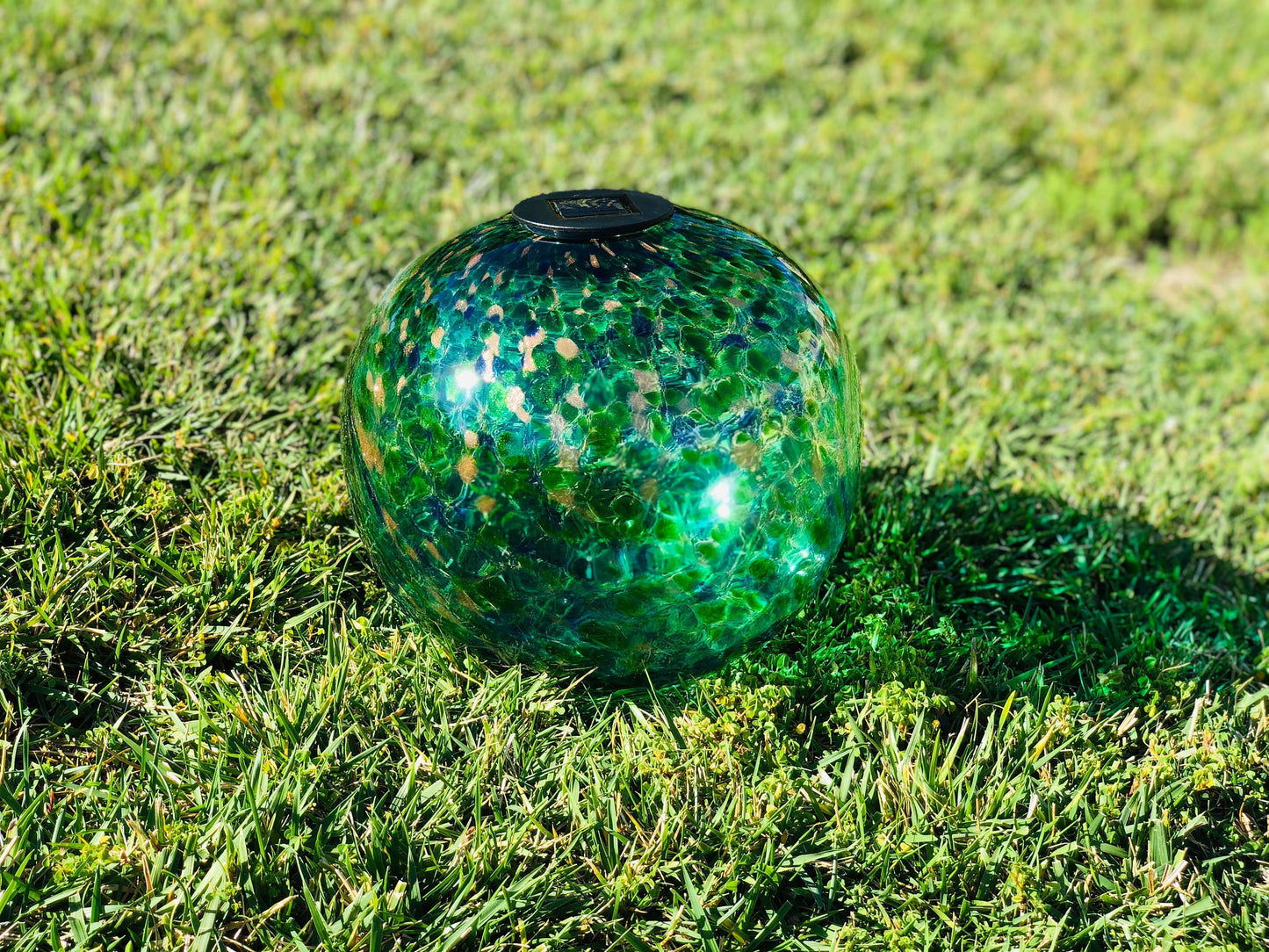 12" XLarge LED Solar Orb Gaze Ball/Garden/Pathway Light/Patio Table Light/Sun Cather/Art Glass Green