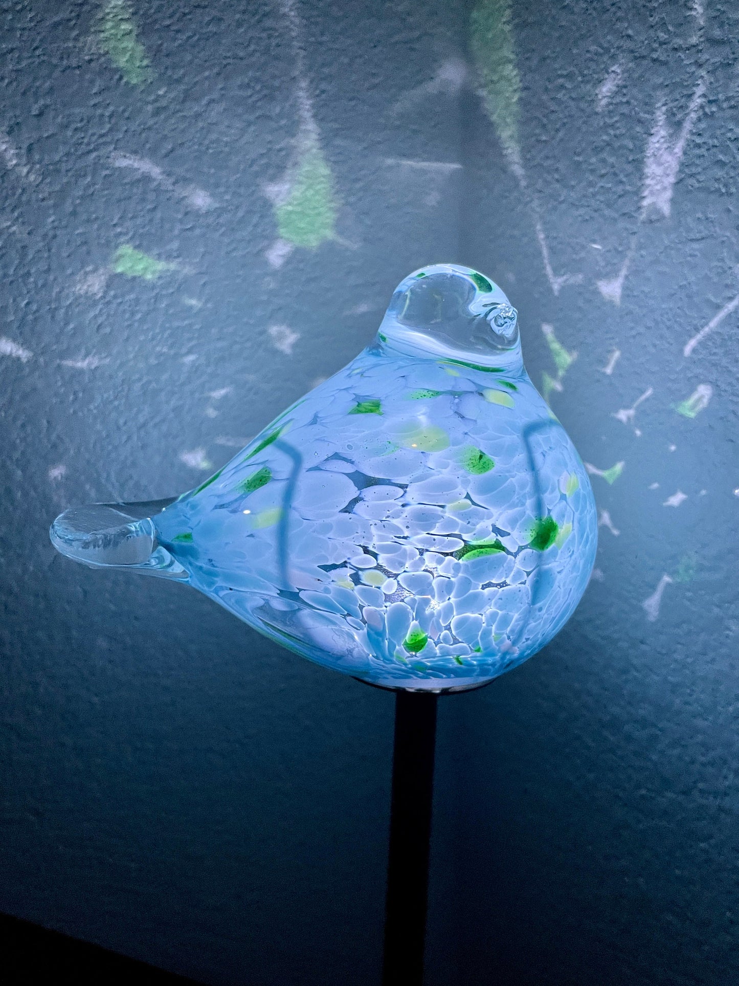 Set of 2 Handmade Art Glass LED Solar path garden lights - Bird Sun Catcher Garden Stake Statue Figurine- Blue+White