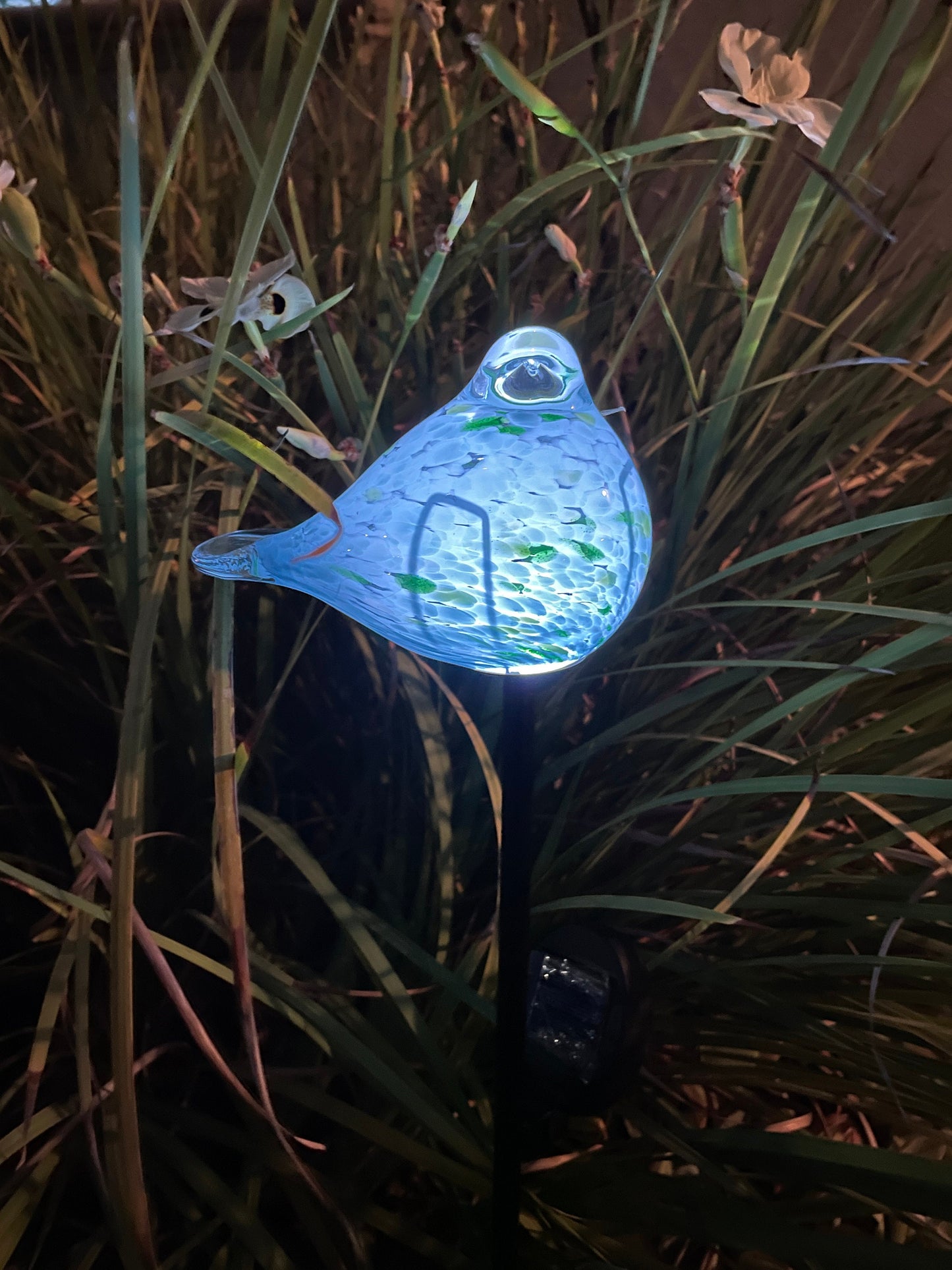 Set of 2 Handmade Art Glass LED Solar path garden lights - Bird Sun Catcher Garden Stake Statue Figurine- Blue+White