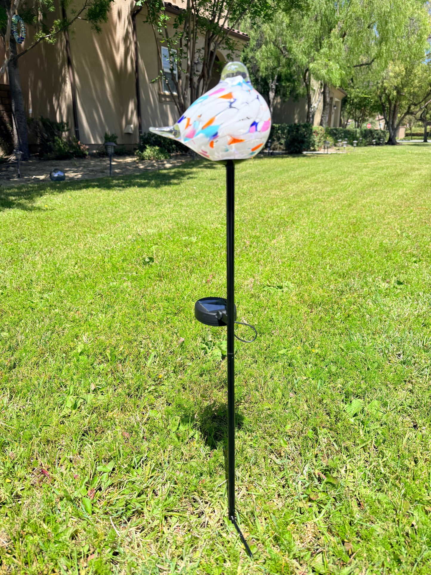 Set of 2 Handmade Art Glass LED Solar path garden lights - Bird Sun Catcher Garden Stake Statue Figurine- White