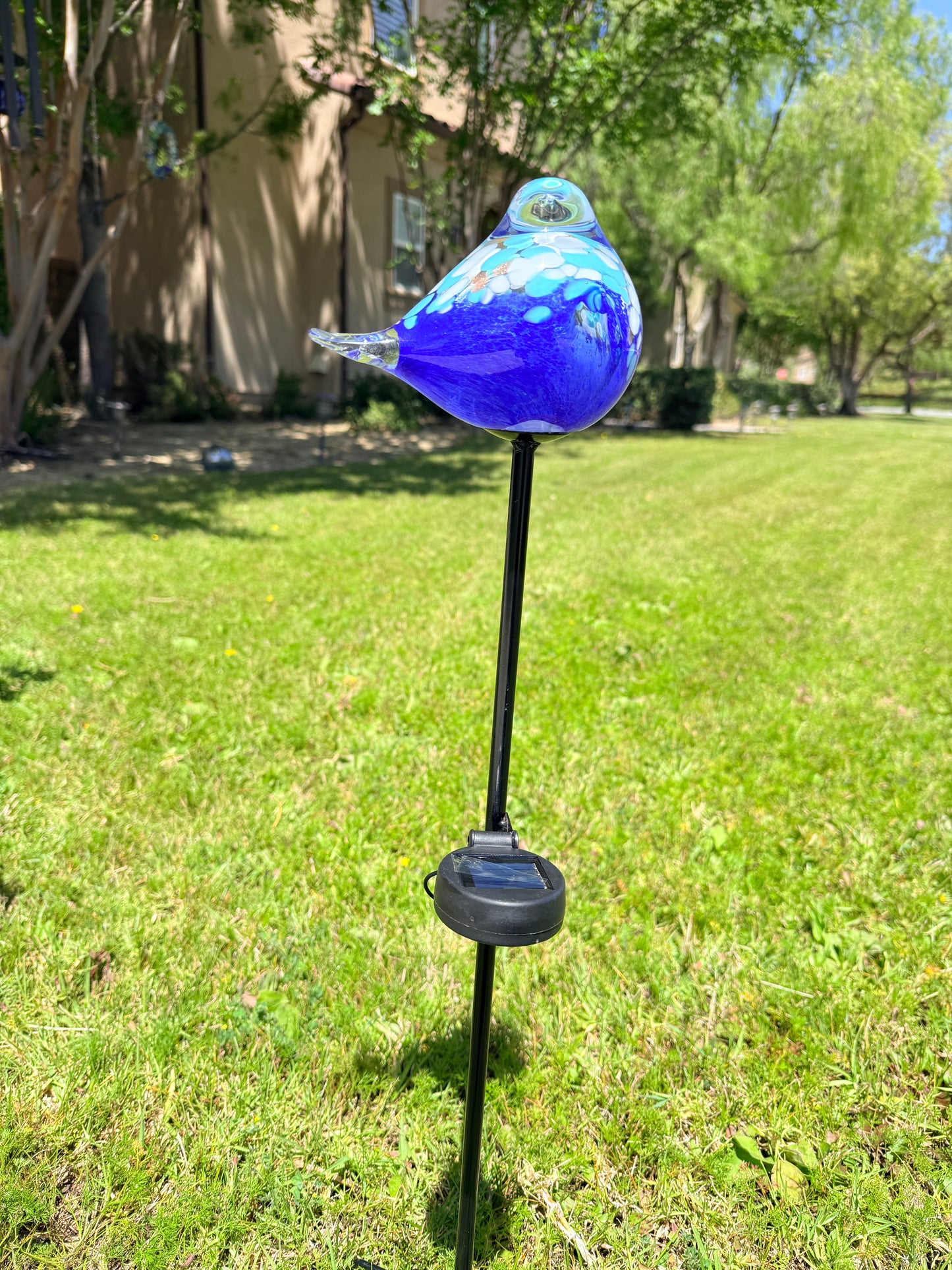 Set of 2 Handmade Art Glass LED Solar path garden lights - Bird Sun Catcher Garden Stake Statue Figurine- Blue/Light Blue