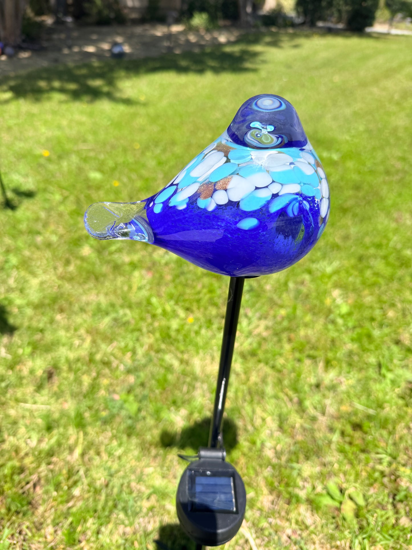 Set of 2 Handmade Art Glass LED Solar path garden lights - Bird Sun Catcher Garden Stake Statue Figurine- Blue/Light Blue