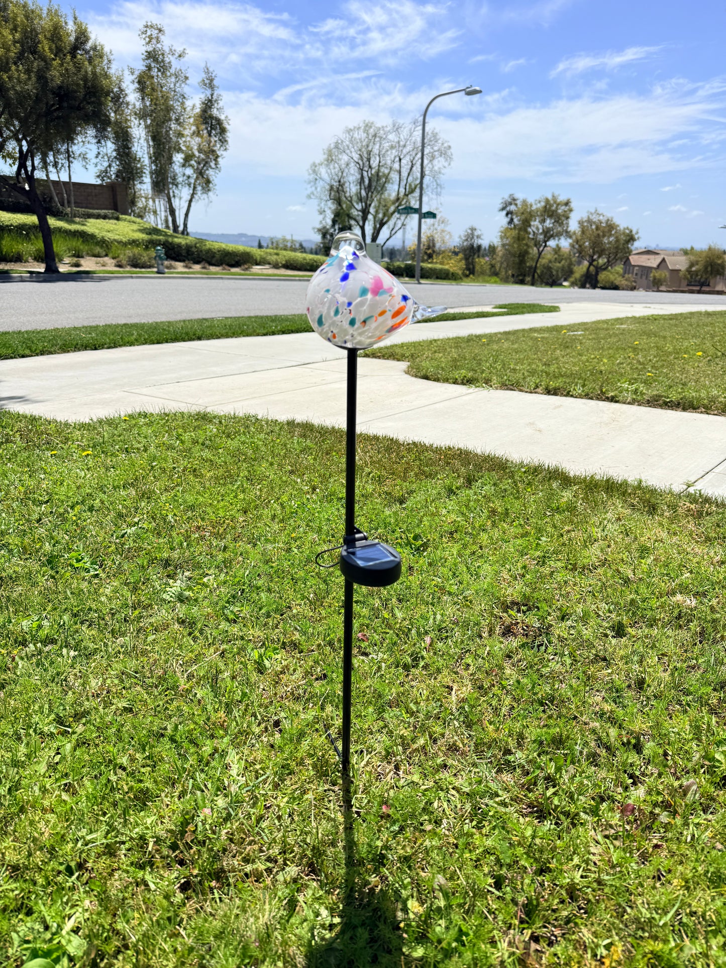 Set of 2 Handmade Art Glass LED Solar path garden lights - Bird Sun Catcher Garden Stake Statue Figurine- White