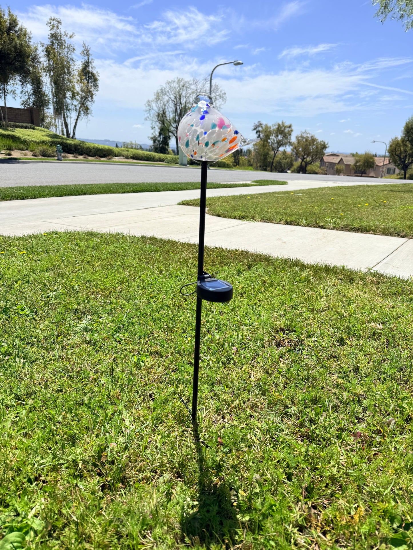 Set of 2 Handmade Art Glass LED Solar path garden lights - Bird Sun Catcher Garden Stake Statue Figurine- White