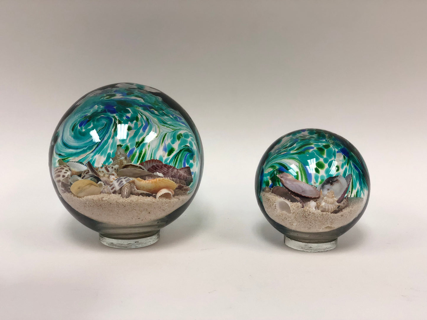 Free US Shipping~ 5.5" Lake Green Sea Globe, handblown art glass Decor Holiday Gift with natural sea shell and sand