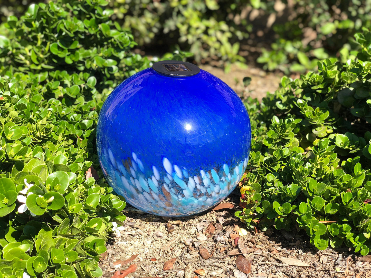 12" XLarge LED Solar Orb Gaze Ball/Garden/Pathway Light/Patio Table Light/Sun Cather/Art Glass Blue&Light Blue