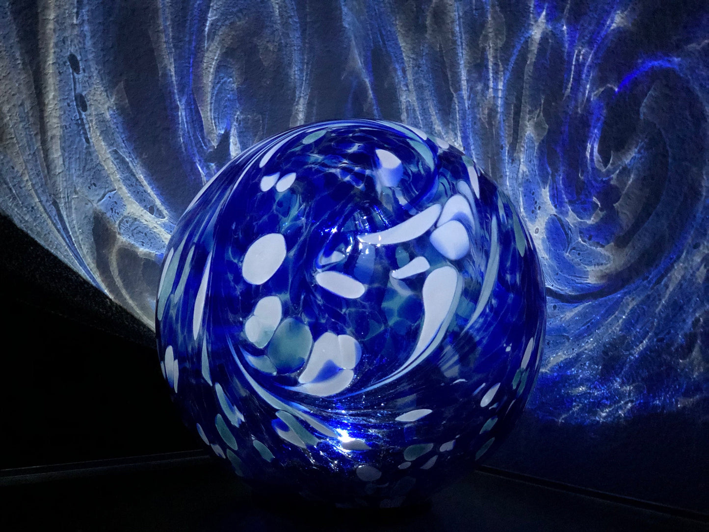 6"/10“ Solar LED Light Up Art Glass Gaze Ball-Blue/Garden/Pathway Light/Patio Table Light/Sun Cather/Art Glass Blue