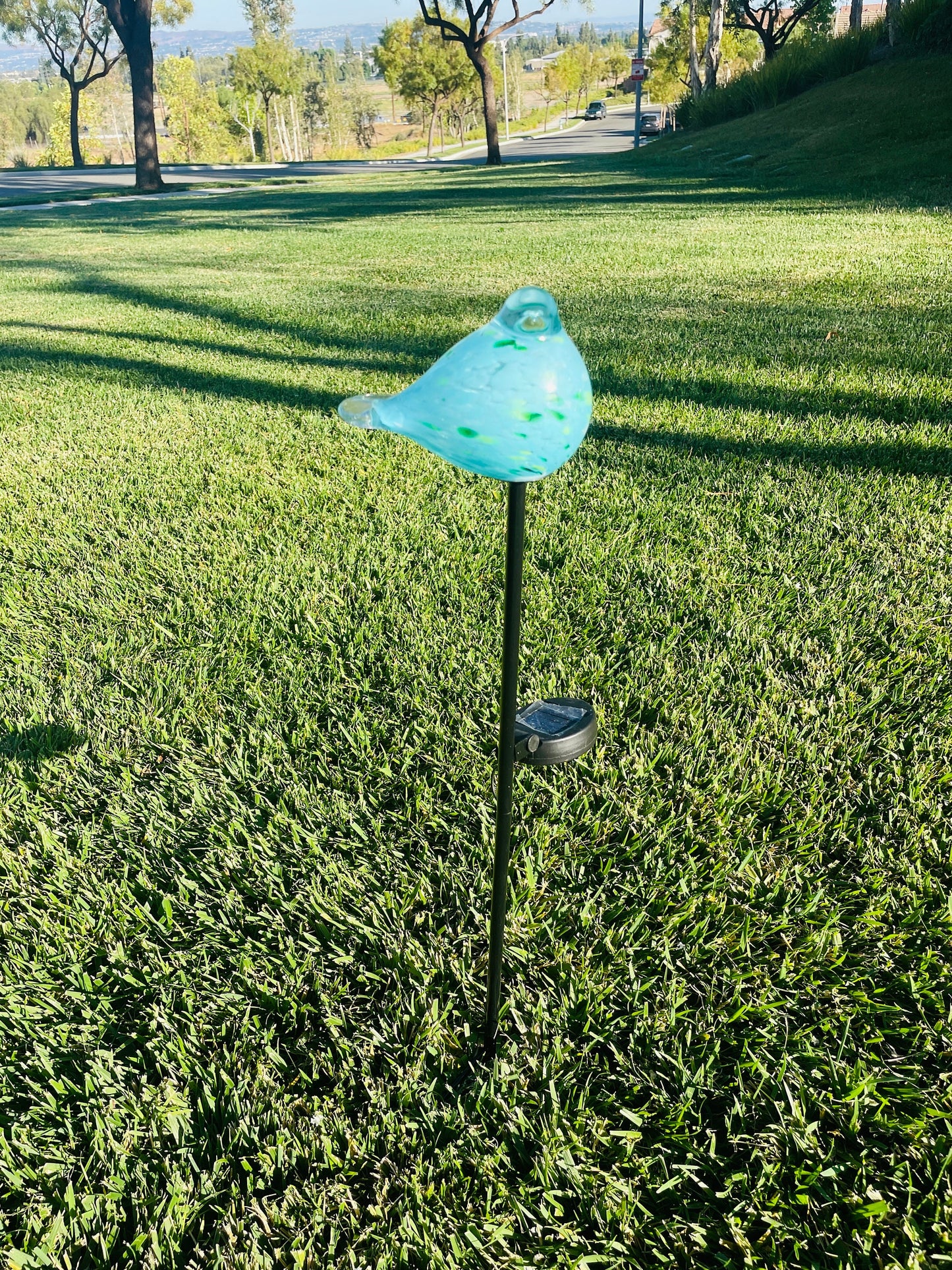 Set of 2 Handmade Art Glass LED Solar path garden lights - Bird Sun Catcher Garden Stake Statue Figurine- Blue+White